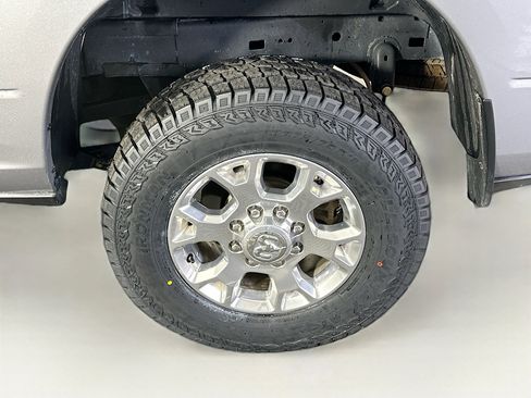 Used 2024 RAM 2500 Laramie image 11