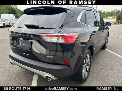 Used 2020 Ford Escape Titanium w/ Titanium Premium Package 2.0 AWD/4WD image 7