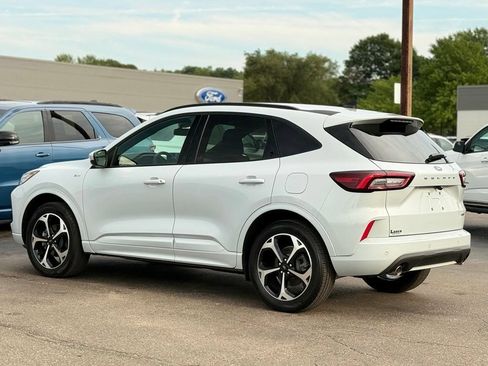 Used 2025 Ford Escape ST-Line Elite w/ Premium Technology Package AWD/4WD image 34