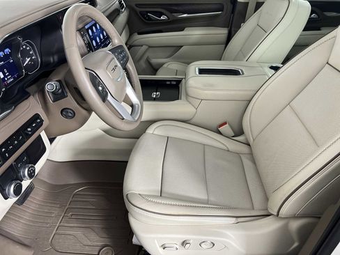 Used 2021 GMC Yukon Denali w/ Denali Premium Package RWD image 19