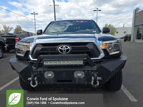 Used 2015 Toyota Tacoma 4x4 Access Cab V6 image 17