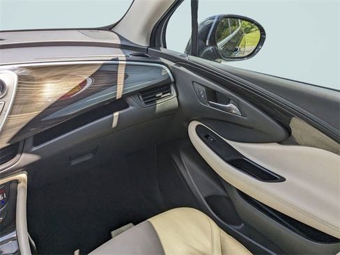 Used 2020 Buick Envision Essence image 16