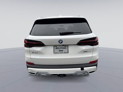 New 2026 BMW X5 xDrive50e w/ Climate Comfort Package image 30