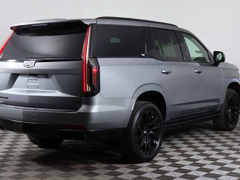 Used 2024 Cadillac Escalade Sport Platinum w/ LPO, ONYX Package image 7