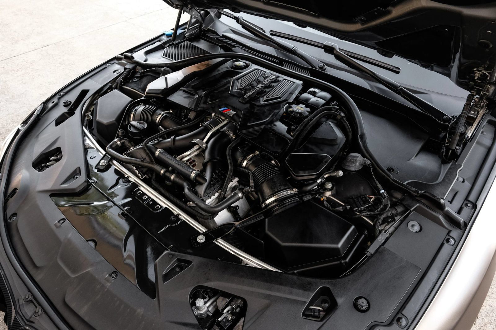 Used 2022 BMW M8 Competition w/ M Carbon Exterior Package AWD/4WD image 54