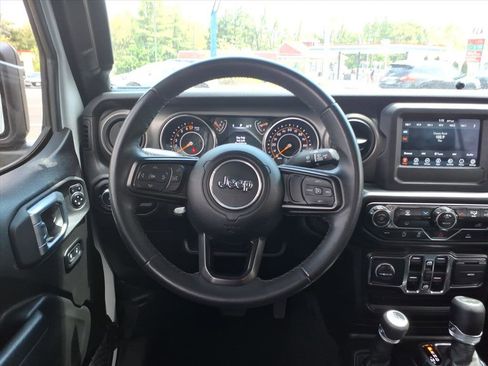 Used 2022 Jeep Wrangler Unlimited Sport AWD/4WD image 16