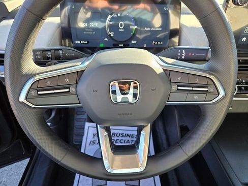 New 2026 Honda Prologue EX image 17