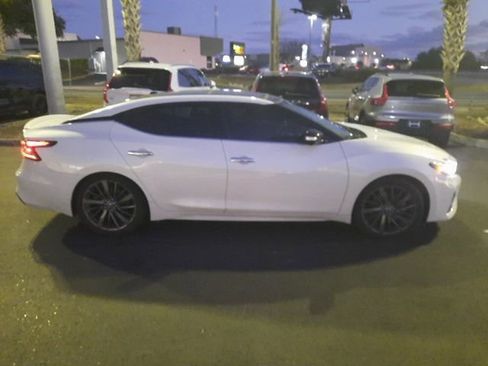 Used 2019 Nissan Maxima Platinum w/ Reserve Package image 2