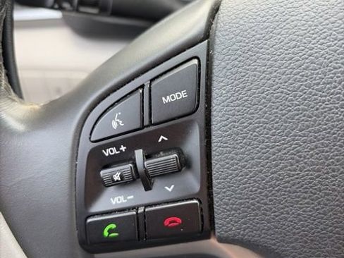 Used 2017 Hyundai Tucson Sport FWD image 11