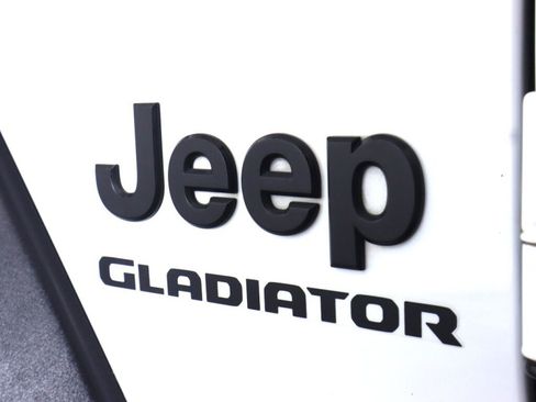 Used 2020 Jeep Gladiator Sport w/ Quick Order Package 24S image 39