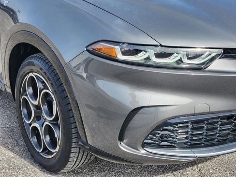 Used 2024 Alfa Romeo Tonale Ti image 9