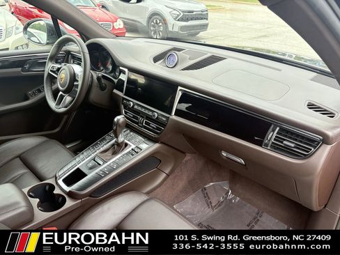 Used 2021 Porsche Macan S AWD/4WD image 17