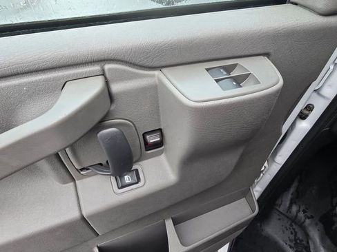 New 2024 Chevrolet Express 3500 w/ Power Convenience Package image 21