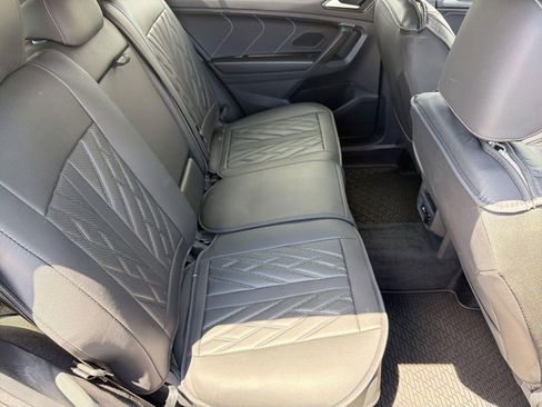 Certified 2024 Volkswagen Tiguan SE R-Line AWD/4WD image 29