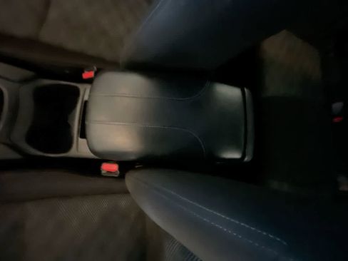 Used 2020 Nissan Rogue Sport SV image 21