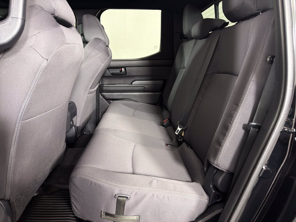 Used 2025 Toyota Tacoma SR5 AWD/4WD image 19