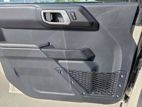 New 2025 Ford Bronco Badlands image 21