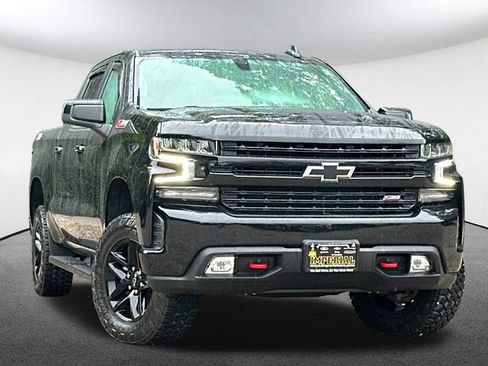 Used 2021 Chevrolet Silverado 1500 LT Trail Boss w/ Bed Protection Package AWD/4WD image 2