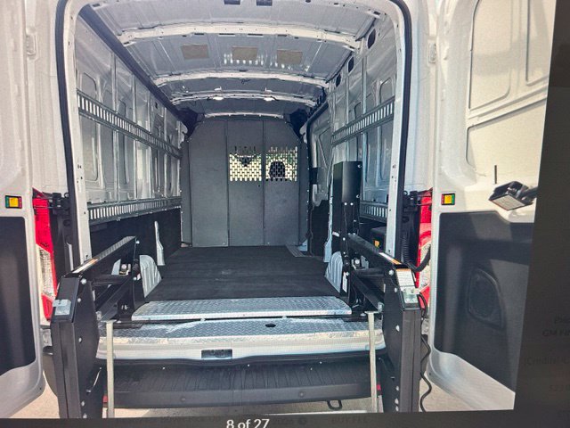 Used 2023 Ford E-Transit Medium Roof RWD image 9
