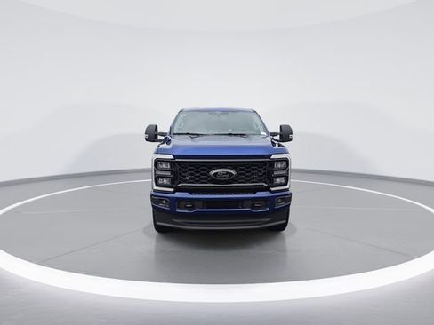 New 2026 Ford F350 XLT w/ XLT Premium Package AWD/4WD image 3