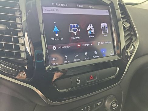 Used 2019 Jeep Cherokee Limited AWD/4WD image 18