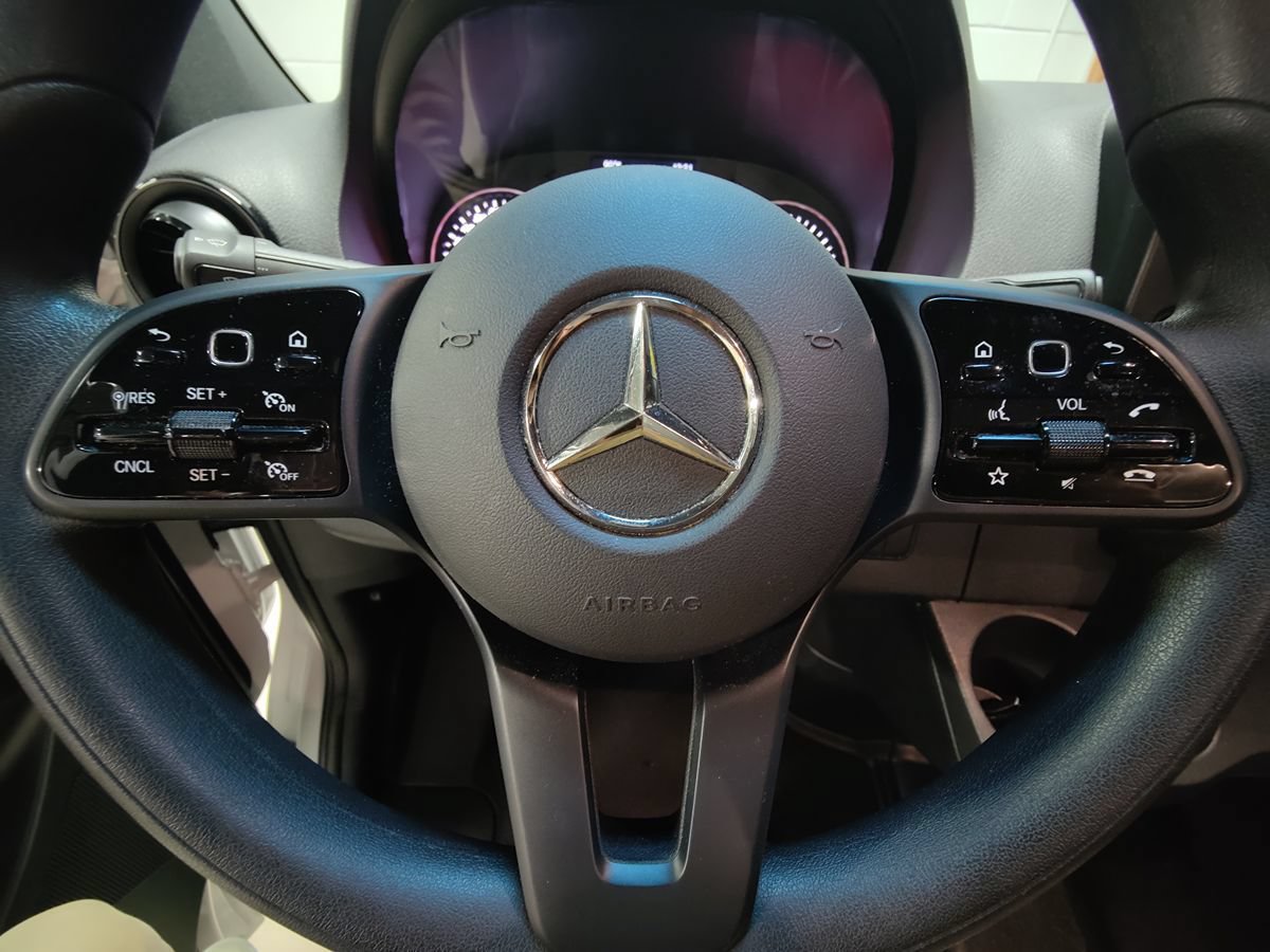 Used 2023 Mercedes-Benz Sprinter 2500 image 31