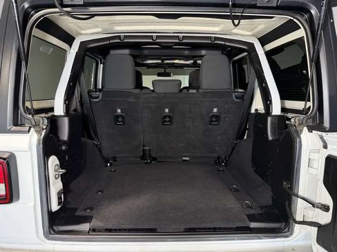 Used 2018 Jeep Wrangler Unlimited Sport S AWD/4WD image 14