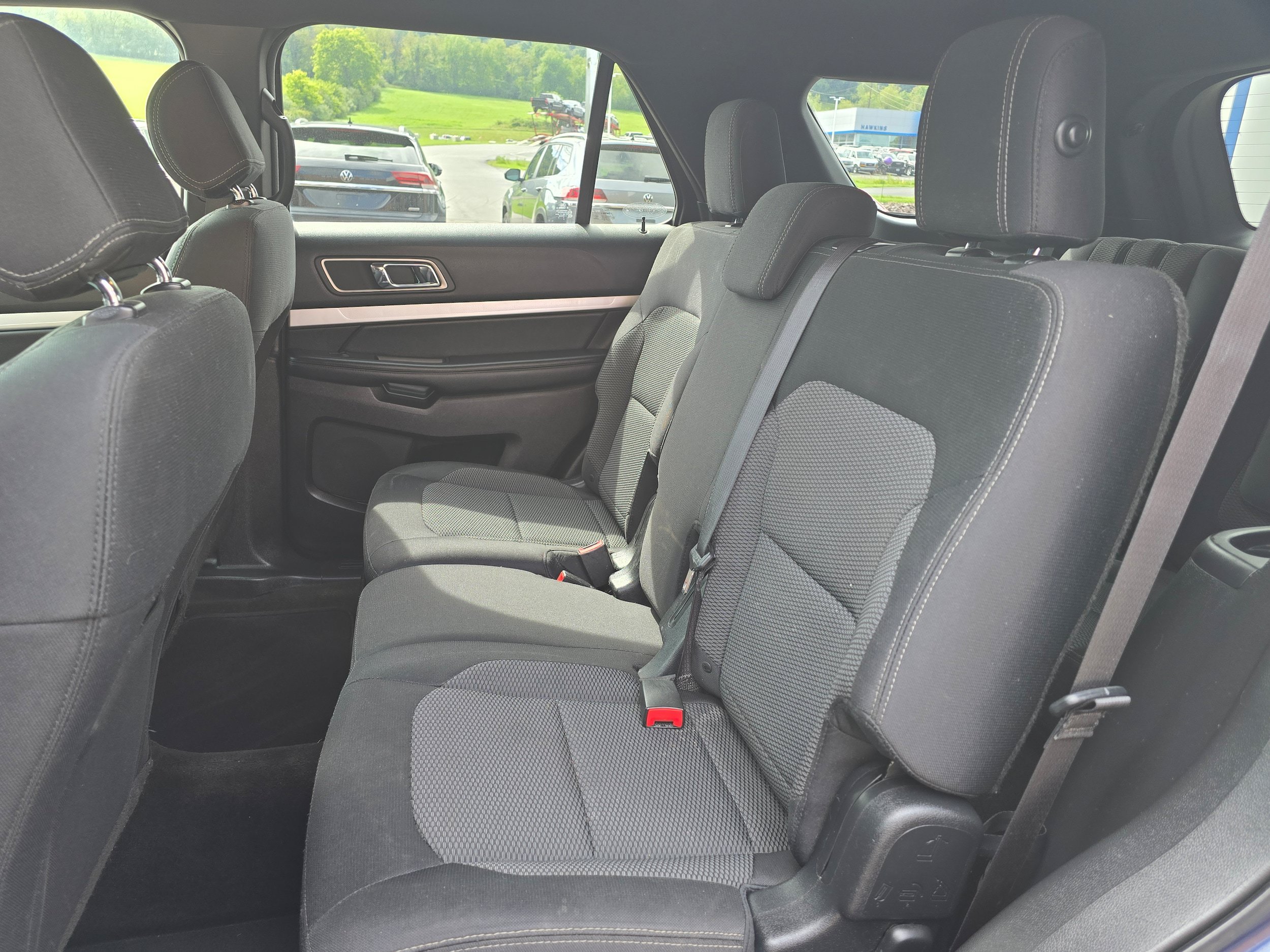 Used 2016 Ford Explorer XLT w/ Equipment Group 201A AWD/4WD image 10