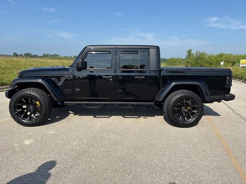 Used 2021 Jeep Gladiator Sport AWD/4WD image 8