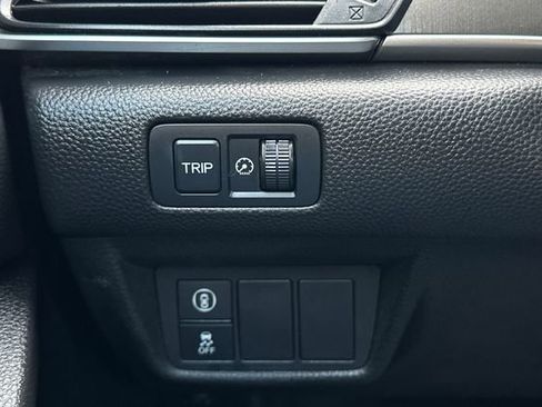 Certified 2018 Honda Accord LX image 29