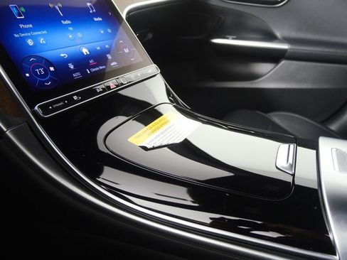 Used 2022 Mercedes-Benz C 300 Sedan image 20