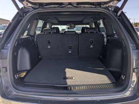 New 2026 Jeep Grand Cherokee Limited RWD image 12