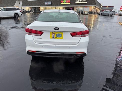 Used 2018 Kia Optima LX w/ 17" Alloy Wheels Package image 4