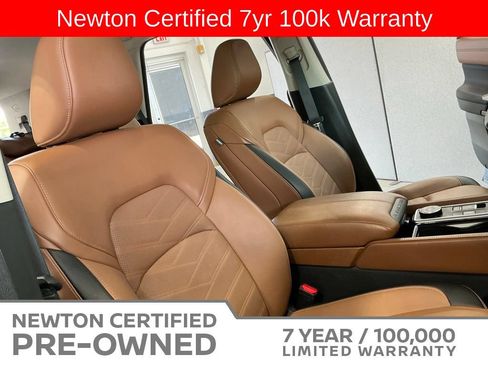 Used 2025 Nissan Pathfinder Platinum AWD/4WD image 21