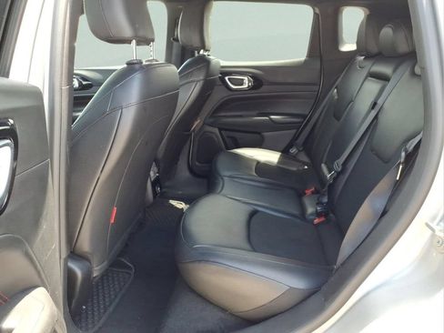 Used 2025 Jeep Compass Trailhawk AWD/4WD image 15