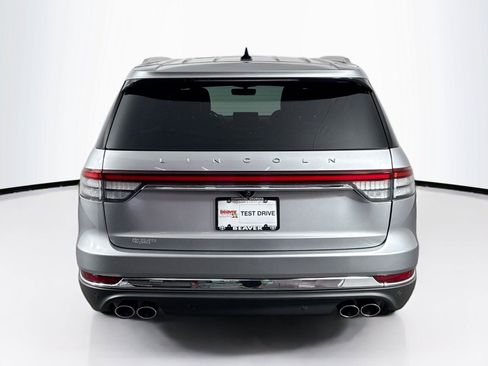 Used 2021 Lincoln Aviator Reserve w/ Equipment Group 201A RWD image 11