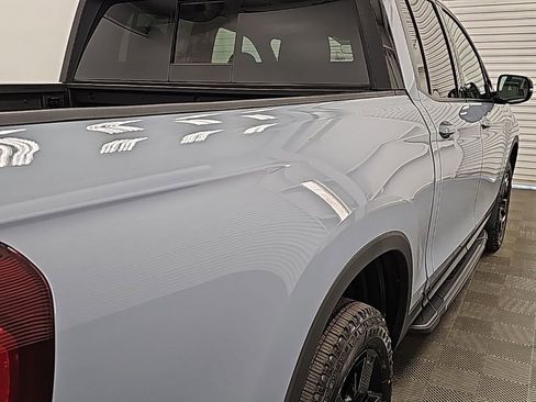 New 2026 Honda Ridgeline Black Edition image 9
