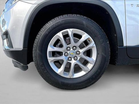 Certified 2021 Chevrolet Traverse LT image 10