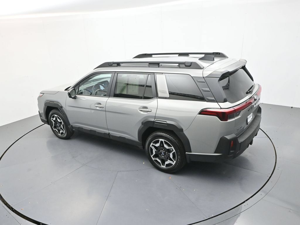 Used 2026 Subaru Outback Touring AWD/4WD image 32