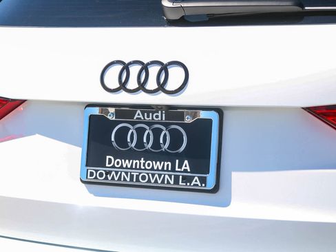 New 2025 Audi Q3 2.0T Premium image 12