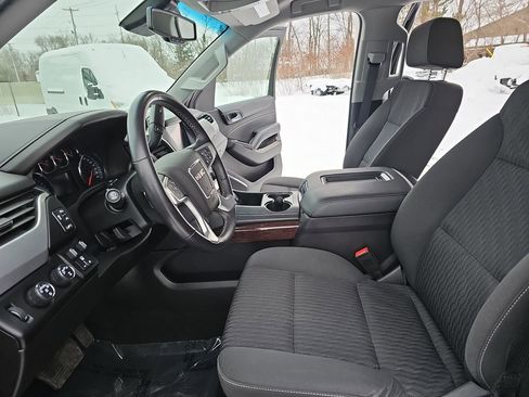Used 2018 GMC Yukon SLE w/ HD Trailering Package image 18