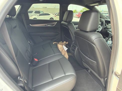 Used 2022 Cadillac XT5 Luxury AWD/4WD image 10