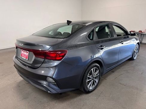 Used 2023 Kia Forte LXS image 3