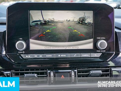 Used 2025 Nissan Pathfinder SV image 36