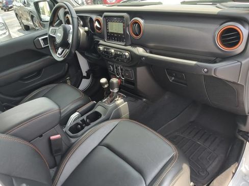 Used 2022 Jeep Gladiator Mojave w/ LED Lighting Group AWD/4WD image 15