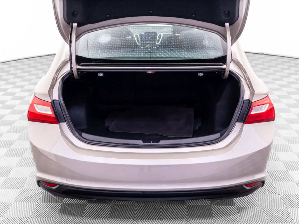 Used 2023 Chevrolet Malibu LS FWD image 35