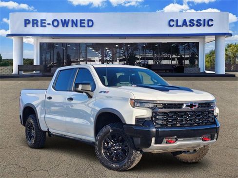 Used 2022 Chevrolet Silverado 1500 ZR2 image 1