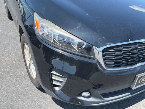 Used 2019 Kia Sorento L FWD image 11