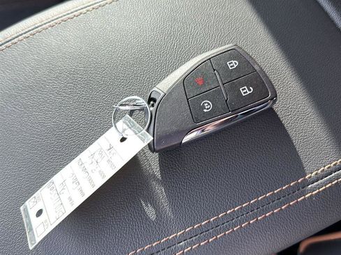 Used 2024 GMC Canyon AT4 w/ Canyon Safety Plus Package image 36