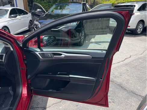 Used 2019 Ford Fusion SEL FWD image 8